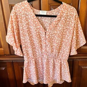 Sienna Sky floral front button cinch-waist blouse
